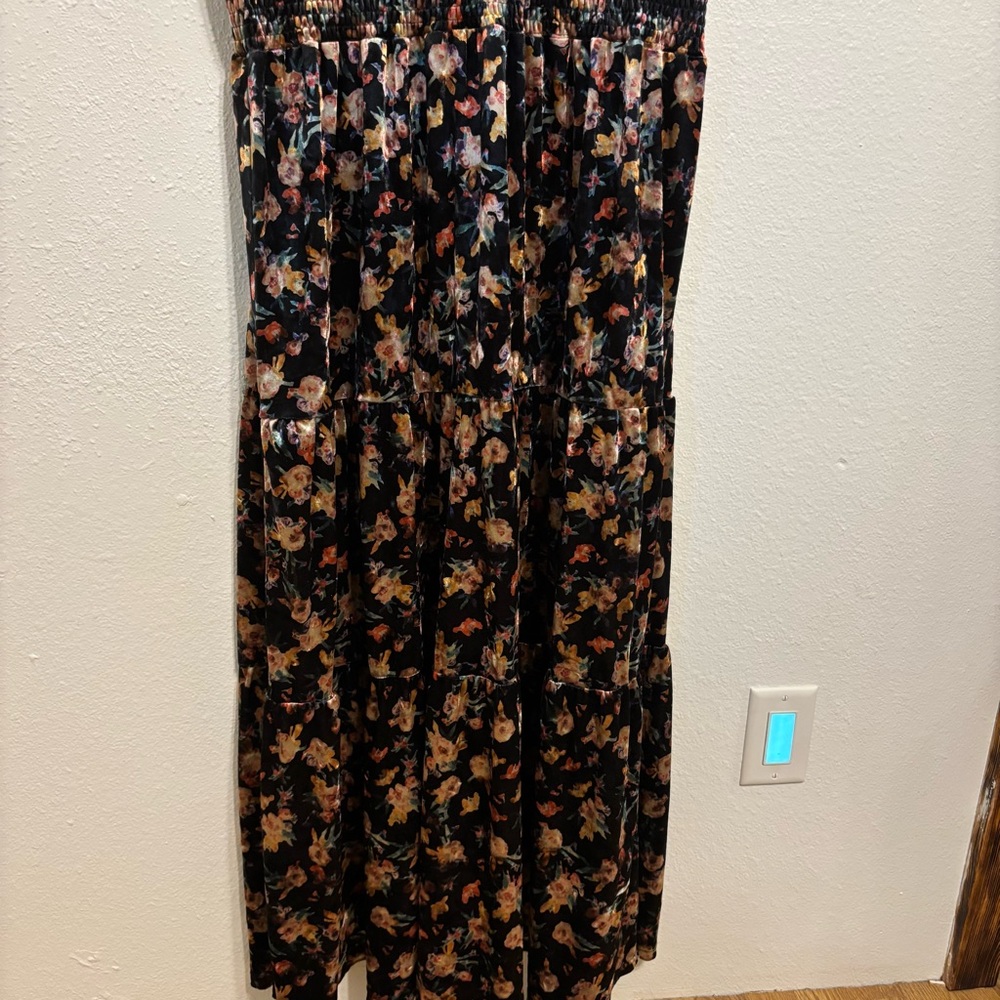 Natural life dress size L black floral velvet short sleeve chic - Picture 3 of 9